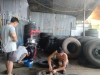 Vá lốp ô tô giá rẻ tràng bom